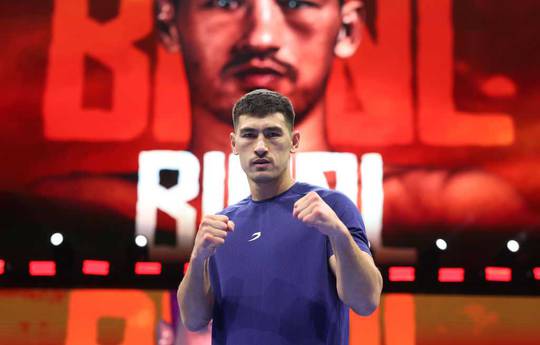 Bivol a parlé de son état d'esprit avant le combat contre Beterbiev