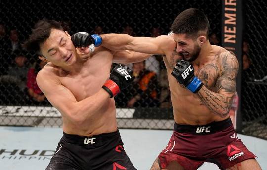 UFC Fight Night 165: бонусы