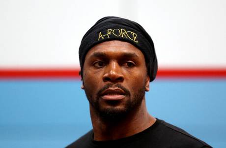 ¿Cuánto mide Audley Harrison? D0d17c09e38e42334de851bb4bf16021