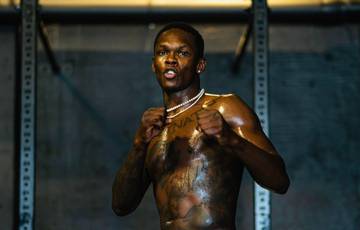 Adesanya: I want to beat Du Plessis in his own country