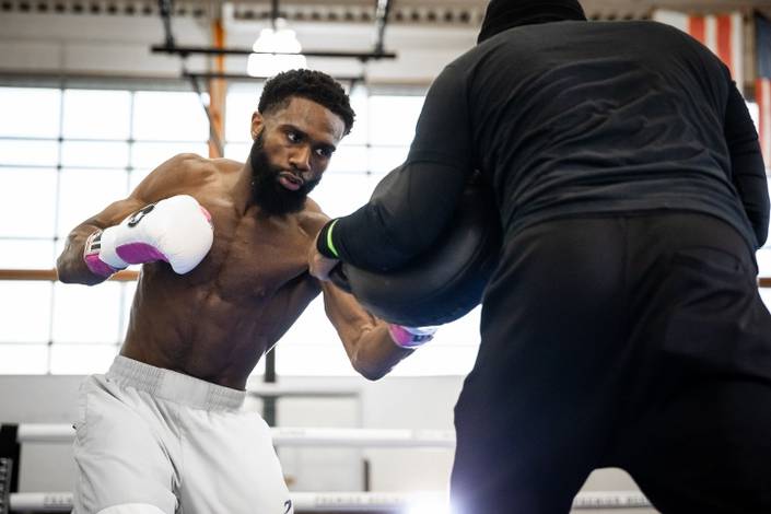 Ennis and Chukhadzhyan held an open workout