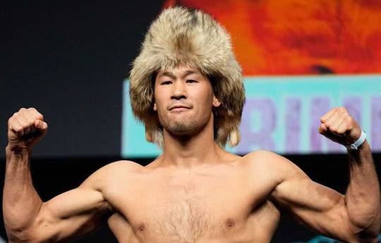 De Kazachse voetballer is ervan overtuigd dat Rakhmonov binnenkort voor de UFC-titel zal vechten