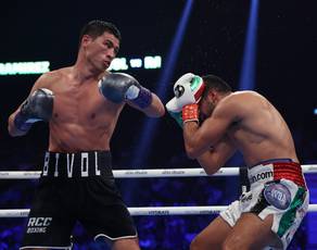 Bivol ist The Ring Boxer des Jahres