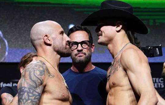 Голлоуей дав прогноз на бій Волкановскі - Лопес