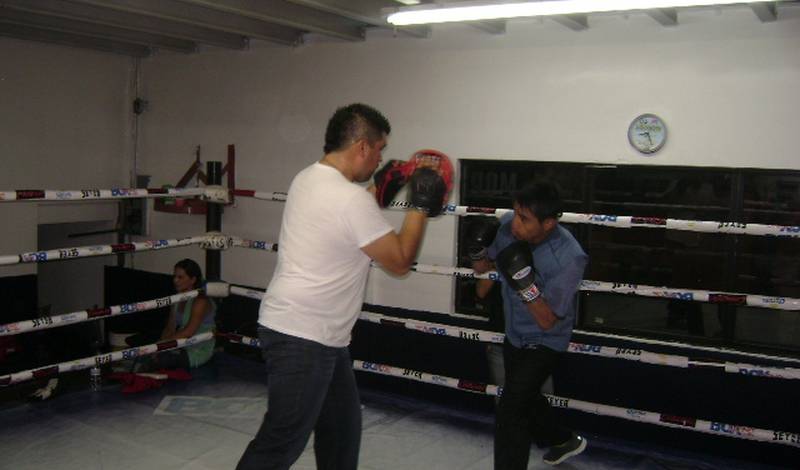 Эрик Моралес во время открытой тренировки