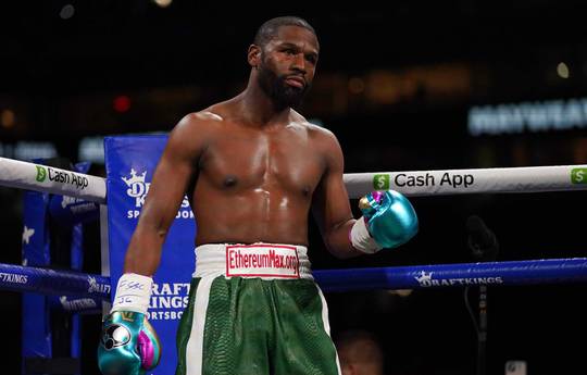 Ворд – про повернення Мейвезера на профіринг: «Не хочу бачити, як його перемагають»