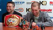 Виктор Демченко и Сергей Федченко на пресс-конференции после боя