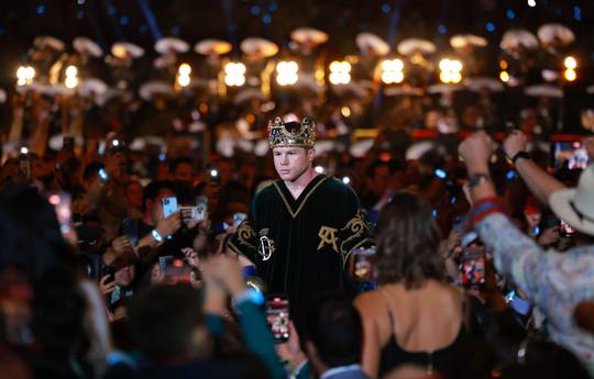 Canelo may return to the topic of the first heavyweight