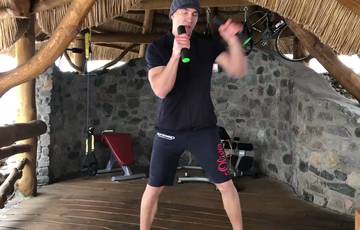 Wladimir Klitschko pumps up to the fight Usyk - Briedis (video)