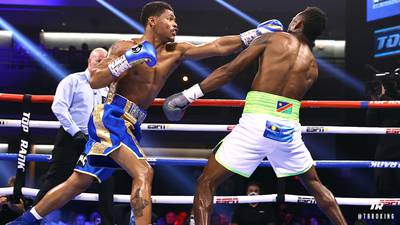 Stevenson defeats Nakathila on points