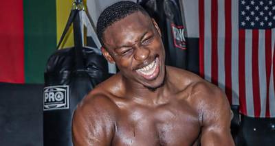 Wie man Craig Richards vs Dan Azeez anschaut - Live-Stream & TV-Kanäle