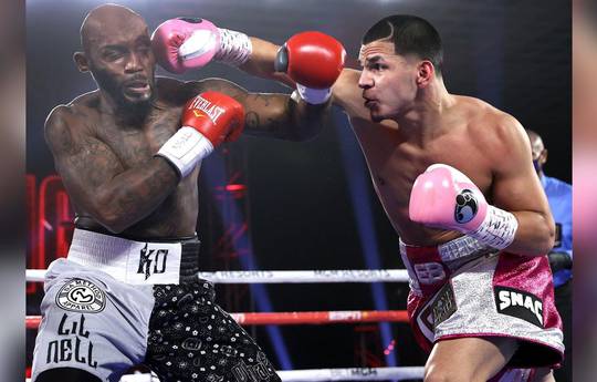 Canelo's Former Foe Scores Stunning KO, Demands Rematch: "I've Solved The Puzzle"