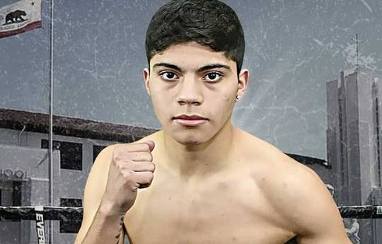 What time is Jesus Diego vs Marcus Decamp tonight? Ringwalks, schedule, streaming links