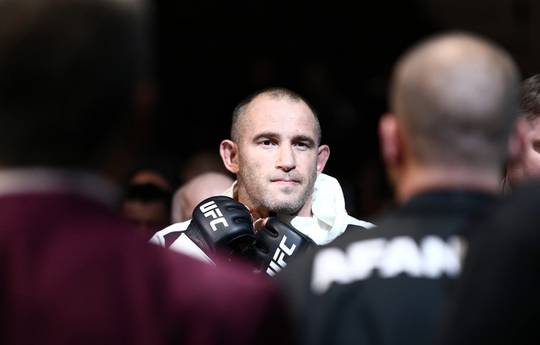 Oleynik on Lewis: He's in the top 5 of the UFC world rankings