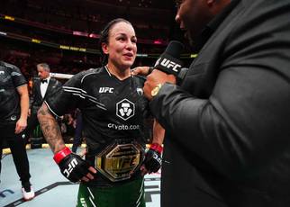 Pennington chooses opponent for first title defense