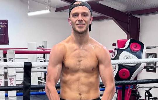 What time is Harry Powell vs Jake Bray tonight? Ringwalks, schedule, streaming links
