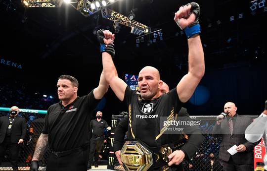 UFC 267: Победа Тейшейры и другие результаты