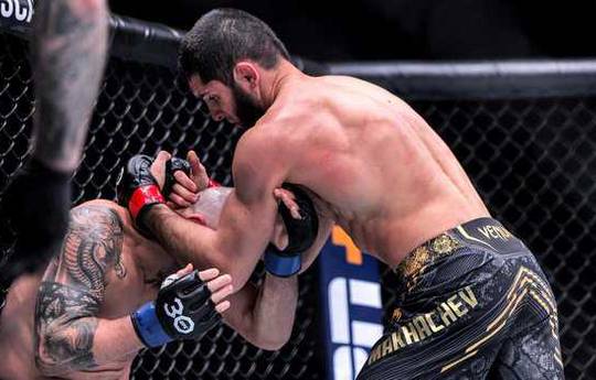 Volkanovski explained the early defeat to Makhachev by greed