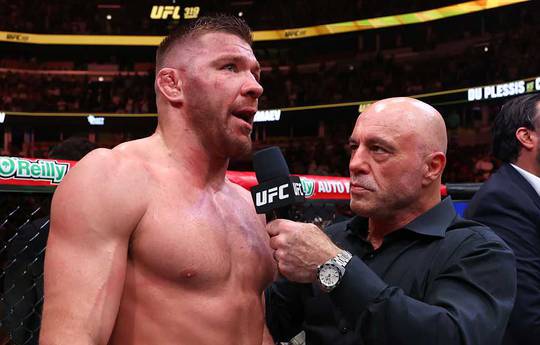 Du Plessis: "Chimaev was better today, but I will get the belt back"