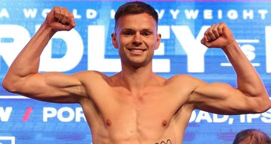 Wann ist Lewis Richardson gegen Dmitri Protkunas heute Abend? Ringwalks, Zeitplan, Streaming-Links