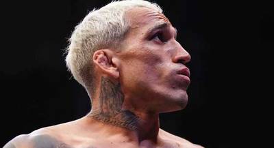 Оливейру едва не парализовало в бою с Холлоуэем