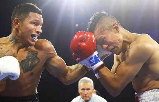 Berchelt beats Vargas again