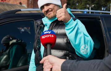 Usyk arrived in London: "Anthony, I'm here!"