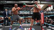 Tyson Fury held an open training session