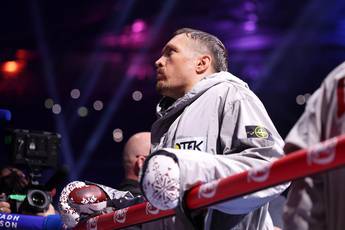 Die Teams von Usyk und Wardley haben Verhandlungen aufgenommen