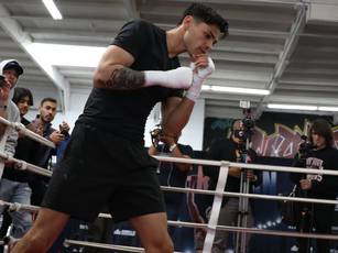 Garcia held open training before the fight with Tagoe