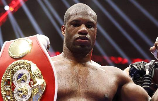 Daniel Dubois revela su sorprendente elección entre la revancha con Parker y el enfrentamiento con Usyk: "No se trata de dinero"