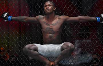 Adesanya: "There is no need to take Chimaev seriously yet"