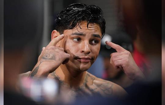 Devin Haney wehrt Ryan Garcias Knockdown-Schläge ab: "Warte, bis du siehst, was als Nächstes kommt"