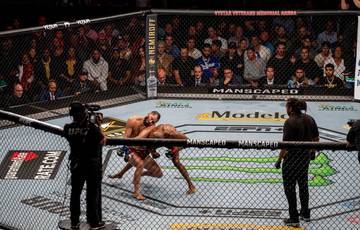 UFC 261: Усман нокаутировал Масвидаля