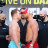 Alvarez and Saunders make weight 8