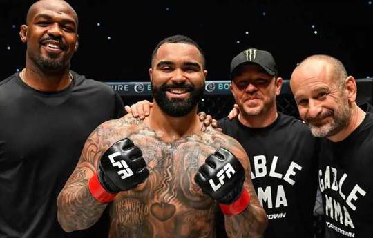 Jones Predicts a Great Future for Steveson