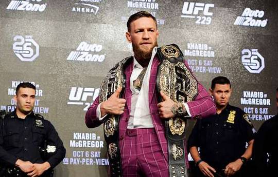 McGregor signs a record contract with UFC