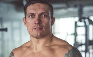 Usyk challenges Joshua