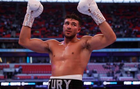 Le frère de Fury a annulé son combat avec l'ancien combattant de l'UFC suite aux menaces de son adversaire