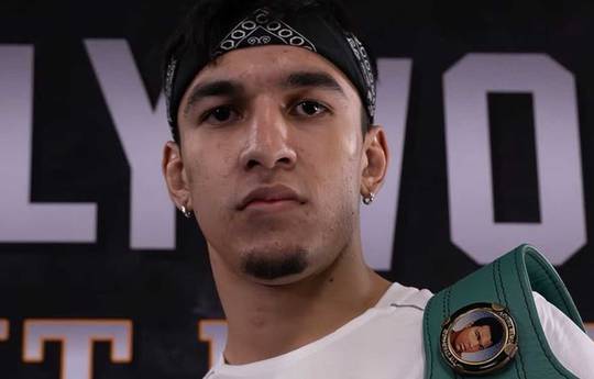 Omar Trinidad vs Mike Plania Undercard - Volledige Fight Card Lijst, Schema, Volgorde