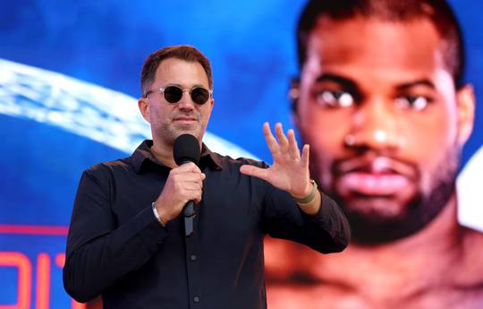 Hearn para Joshua quiere una pelea con Fury en lugar de una revancha con Dubois