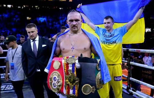 Hearn: Las conversaciones entre Usyk y Fury están en marcha