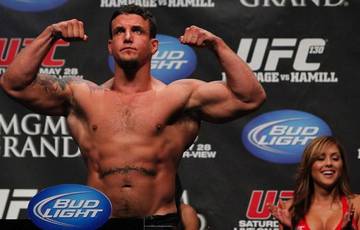 Former UFC champion goes into fist fights