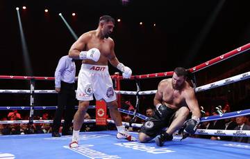 Kabayel knocked out Makhmudov in the fourth round