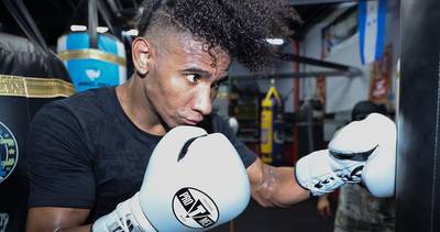 How to Watch Elijah Pierce vs Lorenzo Parra - Live Stream & TV Channels