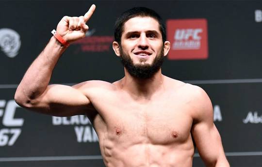 Makhachev revealed the plan for the fight with Oliveira