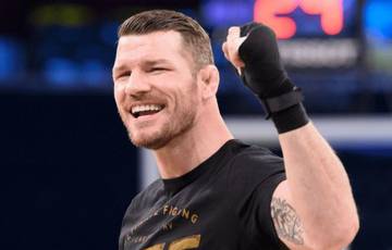 Bisping advises Oliveira to be careful in fight with Makhachev