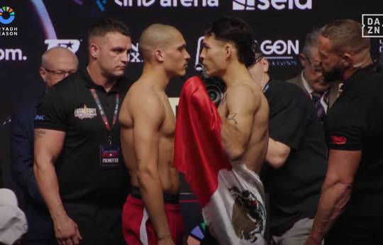 Hoe laat is Brayan Leon vs Aaron Guerrero vanavond? Ringwalks, schema, streaminglinks