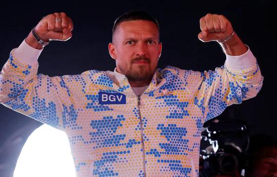 Bellew discourages Usyk from returning to the first heavyweight division