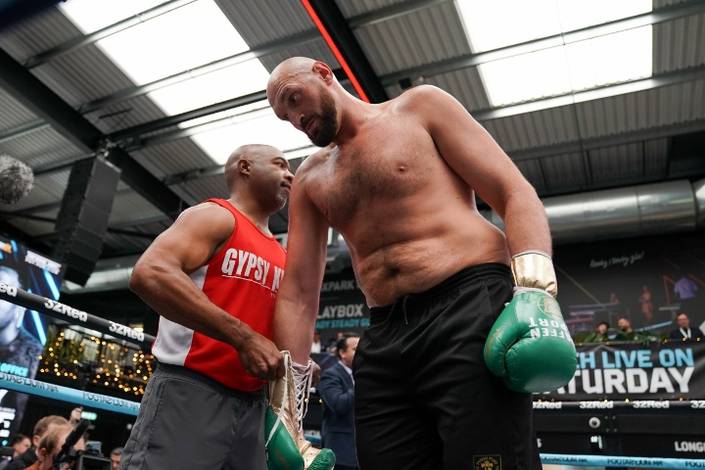 Tyson Fury held an open training session